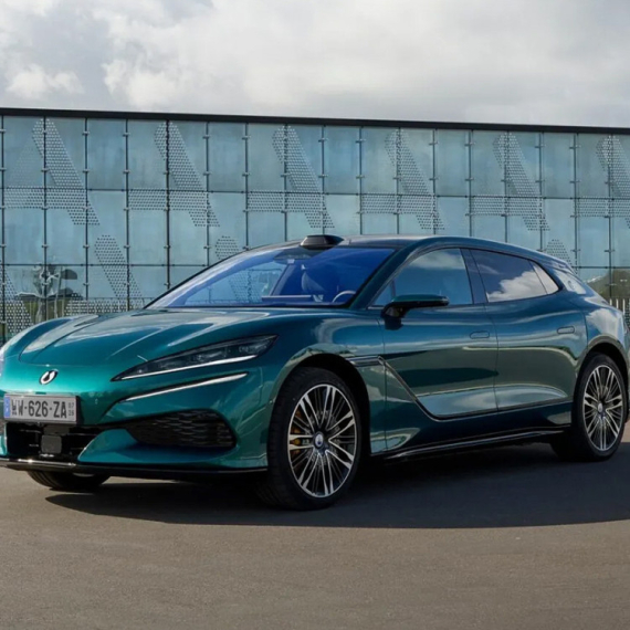 Kina dolazi po vozače Audija i BMW-a: To hoće da uradi na evropski način