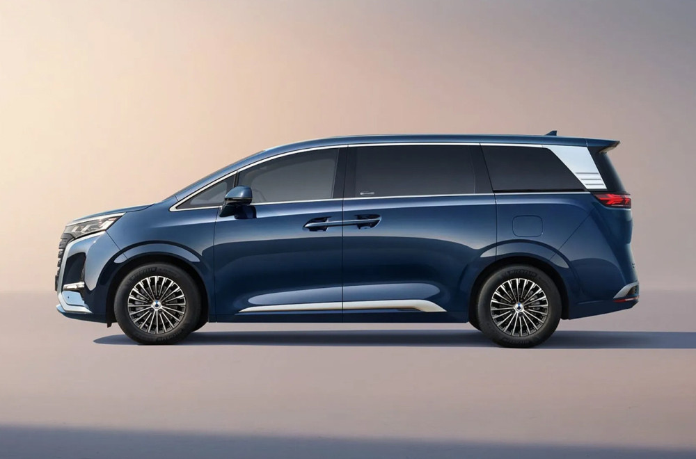 Mercedes mu je u startu pomogao, a sad ovaj kineski brend otima Nemcima kupce u Evropi FOTO