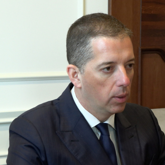 Đurić: "Nezadovoljni smo neuključenošću Srba u vladu privremenih prištinskih institucija"