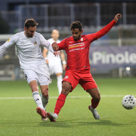 Radnički od Evrope do borbe za opstanak – Radnik dobio poklon na Karaburmi