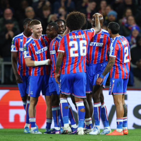 Kristal Palasu i Šahtjor uradili domaći zadatak – Majnc slavi evrogol Japanca