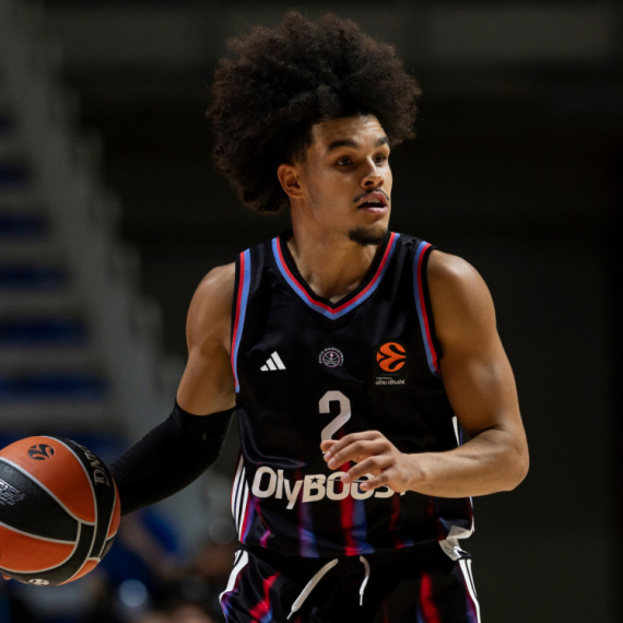 Zvezdin poklon iz Francuske – Pariz demolirao Makabi