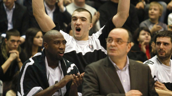 Emotivni oproštaj od Vujoševića: "Mamu ti je**m..."