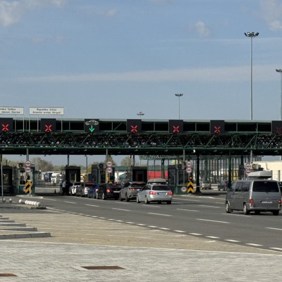 Radno vreme grančnih prelaza iz Srbije ka EU; Najveće gužve se tek očekuju