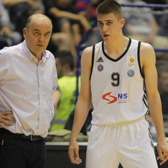 Marinković se oprostio od Vujoševića: "Naučio si me da stojim kad je najteže"