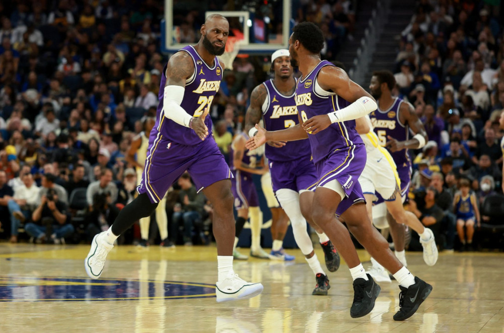 Broni za Lebrona – prva sin-otac asistencija u istoriji NBA VIDEO