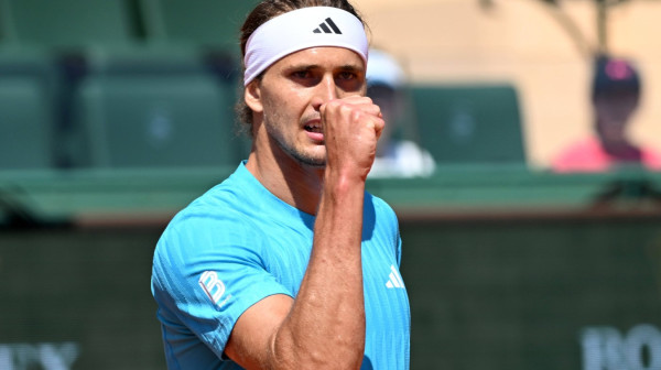 Zverev posle velike borbe do polufinala Monte Karla