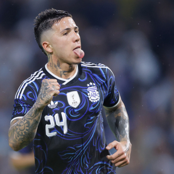 Enco se izvinio Čelsiju – ostaje suspendovan