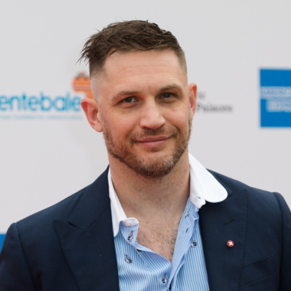 Ni traga od onog zavodnika – slavni lepotan izneverio: "Dođe mi da plačem kad ga vidim" FOTO