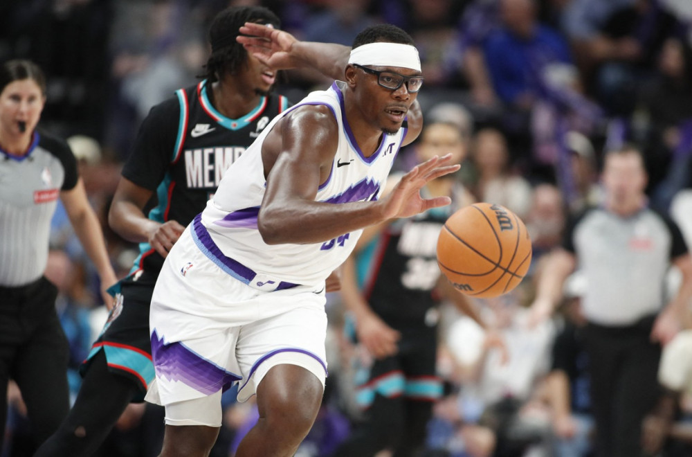 Partizan ga hteo, a sad dominira u NBA: 16 poena i 22 skoka! VIDEO