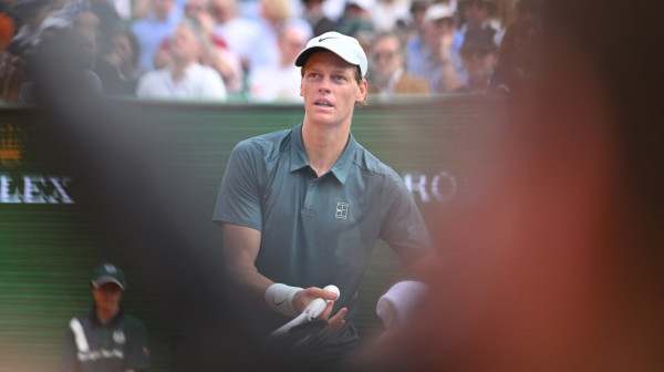 "Siner kao da igra ping-pong"