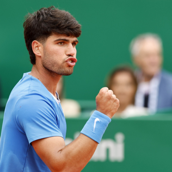 Kraj Valentinove bajke – Siner zakazao prvi spektakl sa Sinerom!