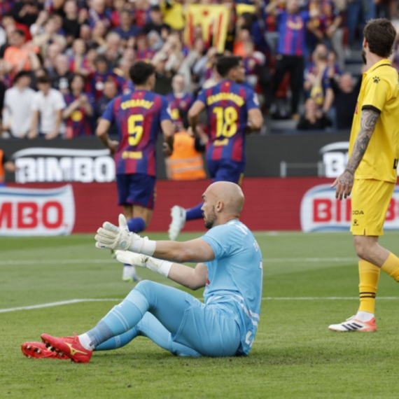 Dmitrović se loše proveo na "Kamp Nou"