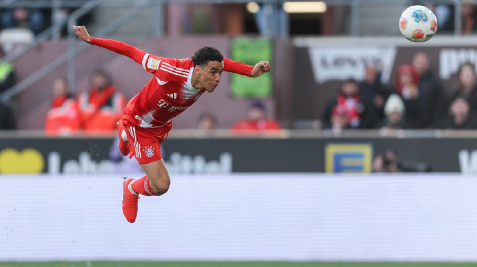 Bajern "petardom" stavio jednu ruku na "salataru"