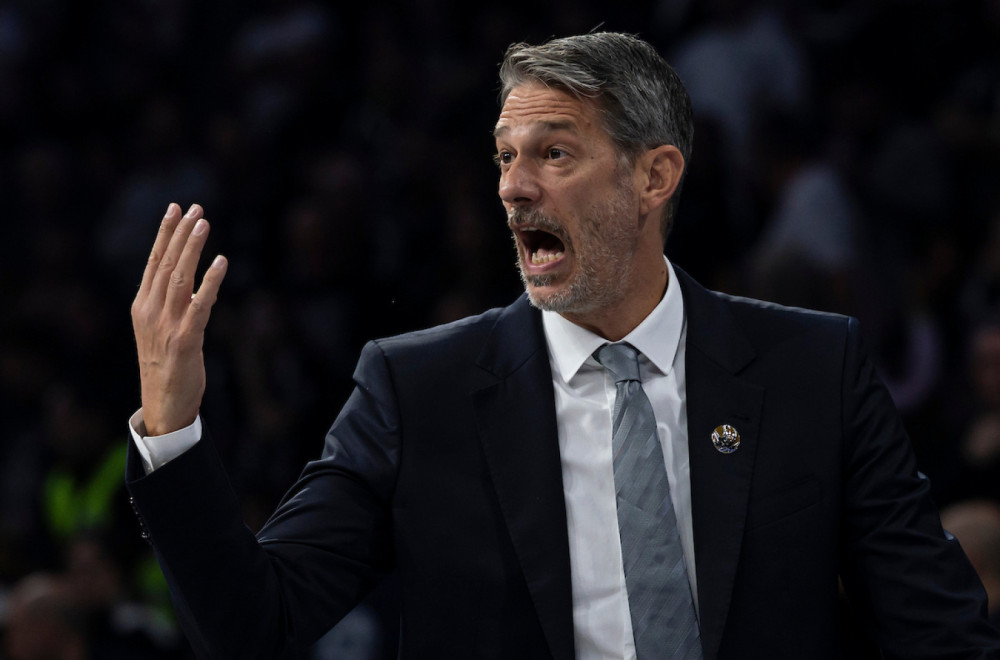 Dubai otpustio trenera?!