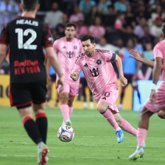 Mesi bez učinka u derbiju, Joveljić asistent u porazu