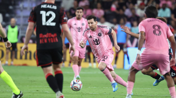 Mesi bez učinka u derbiju, Joveljić asistent u porazu