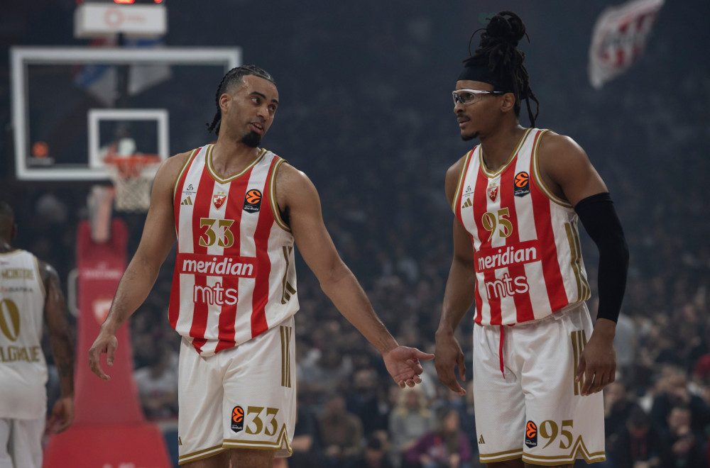 Agent Čima: Nisam raspoložen – samo potpiši FOTO