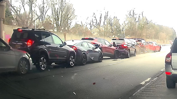 Vozite "na braniku"? Nemojte! Jedan trenutak nepažnje napravio haos VIDEO