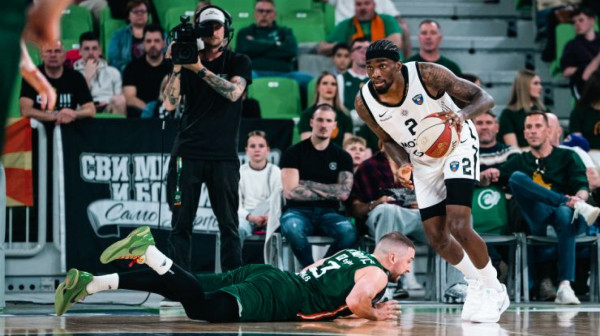 Milton "spržio" mrežicu u Ljubljani – velika uskršnja pobeda Partizana VIDEO