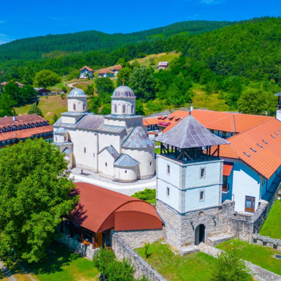 Velika humanost za Vaskrs: Članovi bratstva Kralj Vladislav u Prijepolju pomogli najugroženije