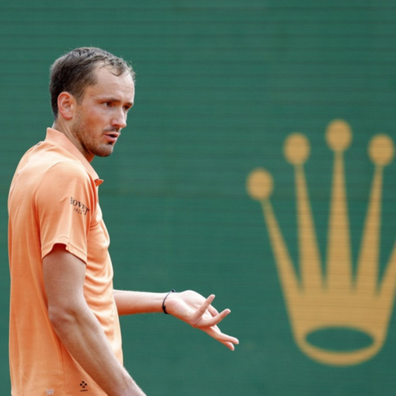 Medvedev kažnjen zbog "ludila" u Monte Karlu VIDEO