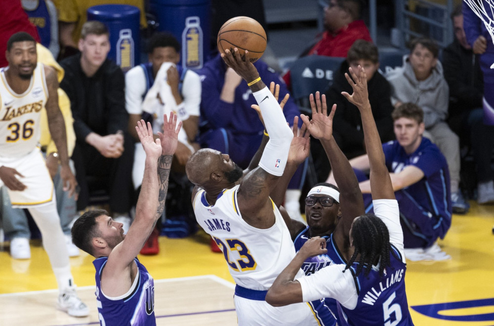 Lebron 70. put igrač nedelje VIDEO