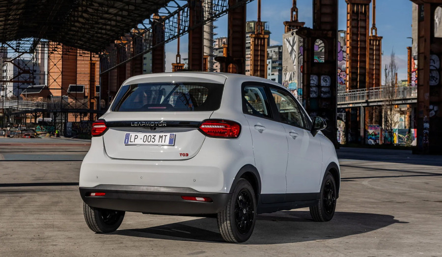 Stellantis pretvorio mali kineski gradski auto u dostavno vozilo za evropske ulice FOTO