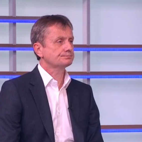 Glišić: "Vučić će proceniti kada je trenutak za izbore"