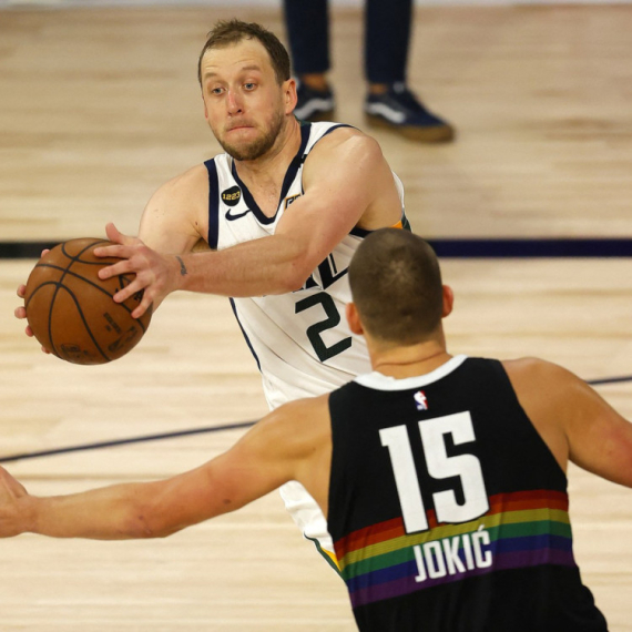 Jokića "imitiraju" pred plej-of: "Prošle sam bio Dončić" VIDEO