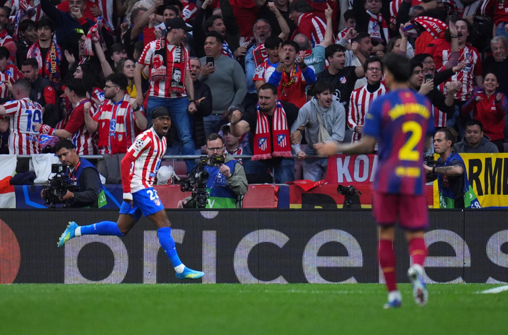 Atletiko se trgnuo posle košmara, ali Barsa vodi – PSŽ ne strepi na Enfildu