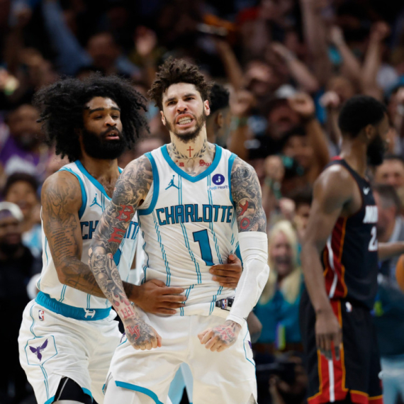 Kraj sezone za Majami i Jovića – Bol odveo Šarlot u finale plej-ina! VIDEO