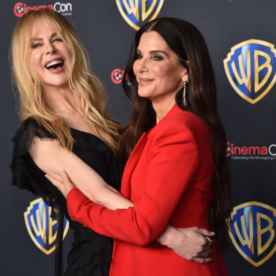 Sandra Bulok i Nikol Kidman zapalile Las Vegas: Predstvile film, ali svi pričaju o jednom detalju VIDEO