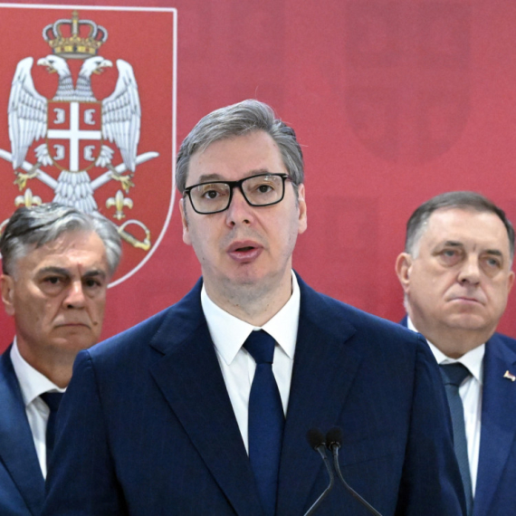 Vučić: "Očekujem eksploziju proizvodnje dronova u Srbiji"