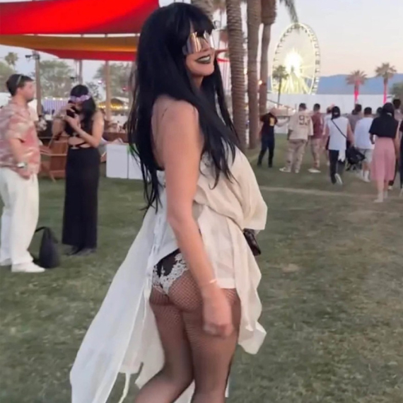 Da li znate ko je ova žena? Fatalna plavuša u potpunosti je promenila izgled FOTO/VIDEO