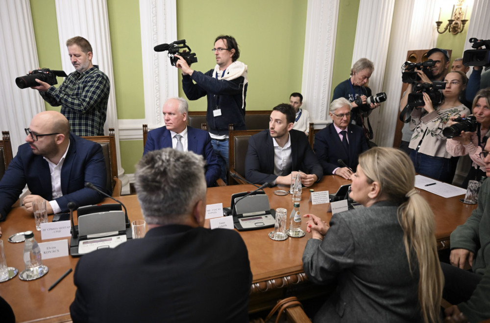 Poslanica ZLF na kolegijumu Skupštine izjaviloa je ovo: Nije nama u interesu da usvajate evropske zakonone