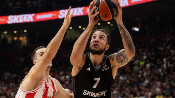 Lovernj se oglasio na srpskom: "Vraćam se tamo gde je sve počelo" FOTO/VIDEO