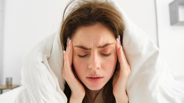 Često se budite sa glavoboljom? Ovo mogu biti uzroci