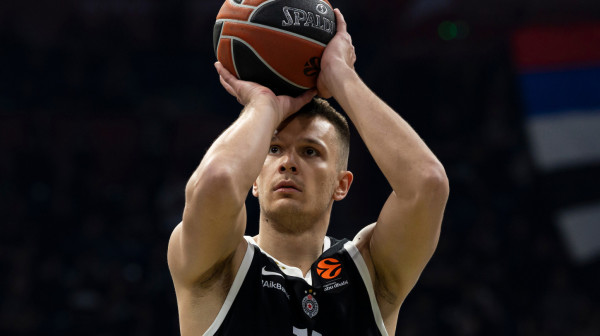 Lakić pred oproštaj od Evrolige: "Žao mi je što se sezona završava za nas"