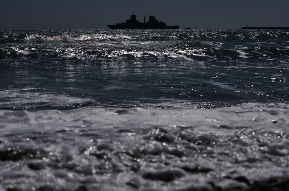 Totalna drama: Snimljen "zombi brod", drugi kruži i šalje upozorenje FOTO/VIDEO