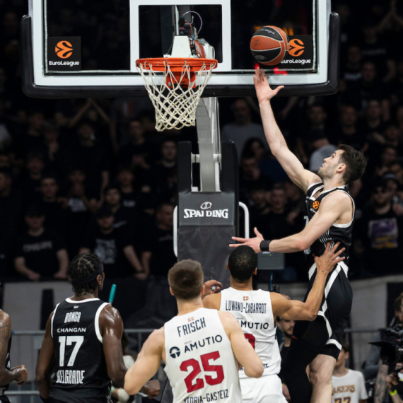 Partizan sa osmehom završio tužnu sezonu u Evroligi