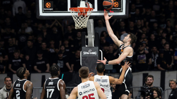 Partizan sa osmehom završio tužnu sezonu u Evroligi