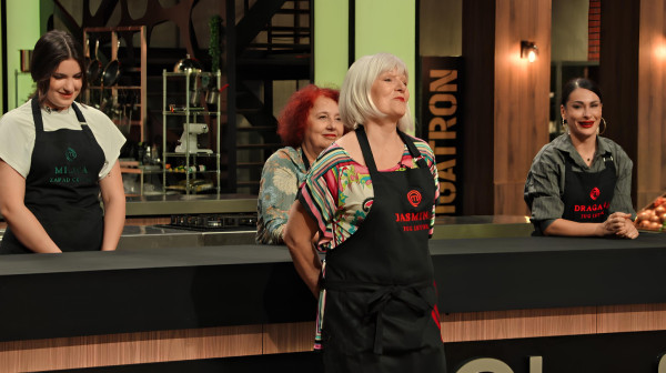 "Ostaci od brodoloma": Jasmina poslužila svoju belu lađu, a u studiju ponovo smeh od suza