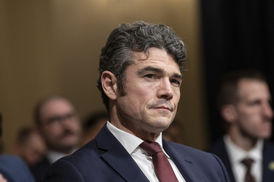 Tramp ponovo pobesneo: Ko je gluplji, Taker Karlson ili Džo Kent?