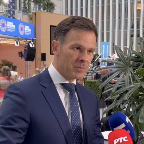 Mali iz Vašingtona o robotizaciji u Srbiji: "Obezbedićemo dovoljno sredstava"