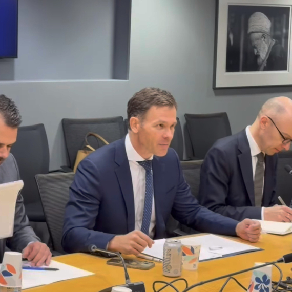 Mali se u Vašingtonu sastao sa predstavnicima Konstituence