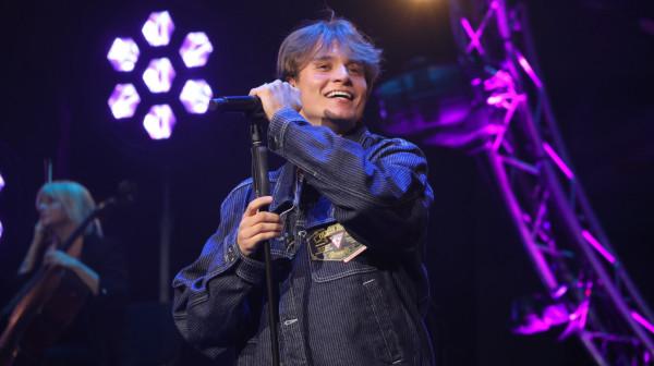 Jozinović objavio prvi album, pa se našalio: "Prestajem da budem cover pevač" VIDEO