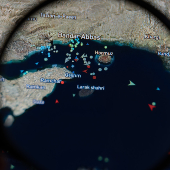 "Ako mi ne prolazimo – neće niko kroz Ormuz"