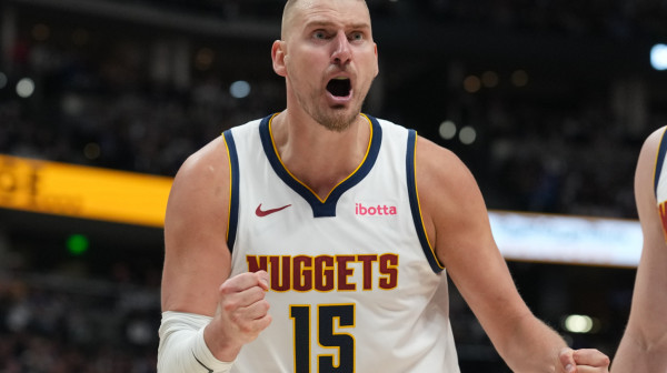 Jokića tukli i gurali: "Ovo više nisu isti timovi"