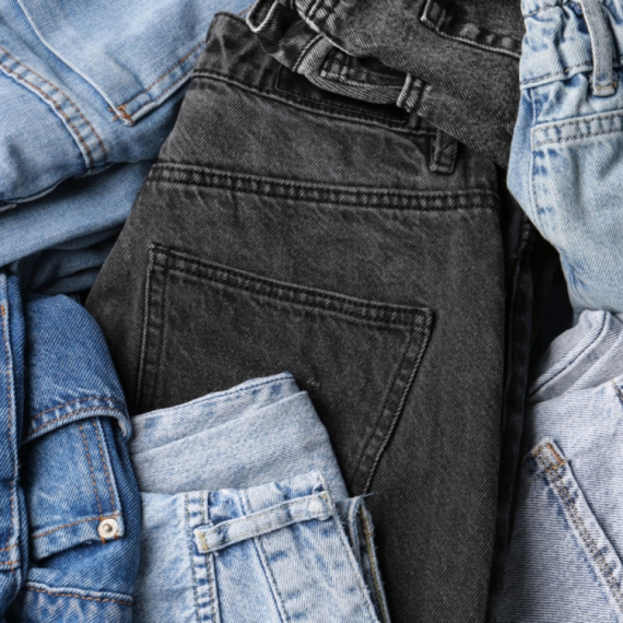 Više nećete bacati stare farmerke: Jedan sastojak iz kuhinje ih "vraća u život"